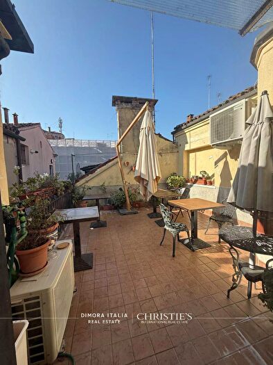 Appartamento con 12 locali in vendita in Venezia