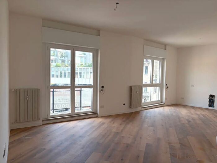 Appartamento trilocale in vendita in Via Francesco Cucchi, Bergamo