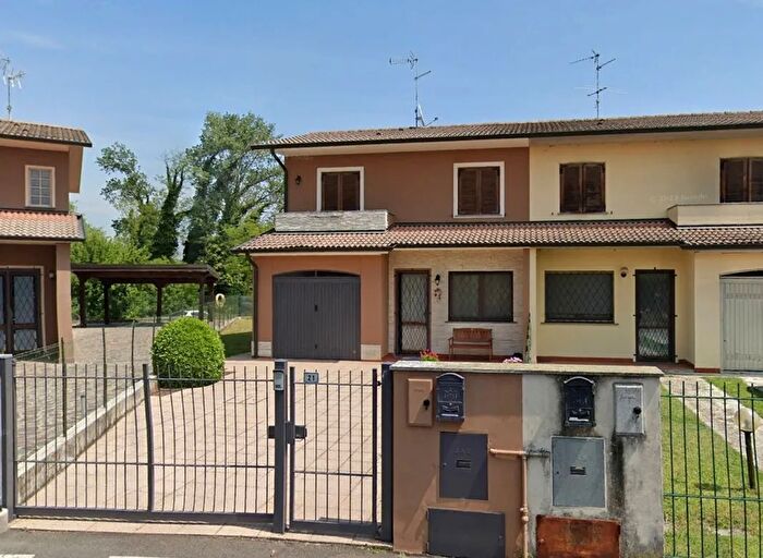 Case in Vendita e in Affitto - 3