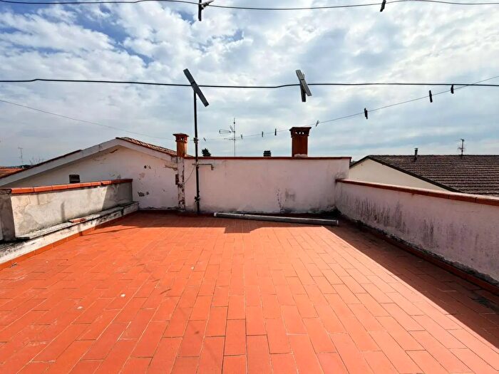 Appartamento con 6 locali in vendita in Ponsacco