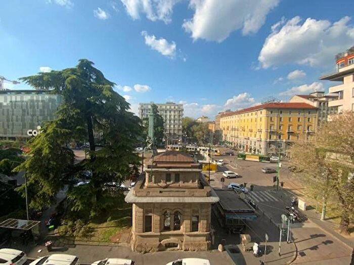 Appartamento monolocale in affitto in Piazza Cinque Giornate, Montenero, Milano