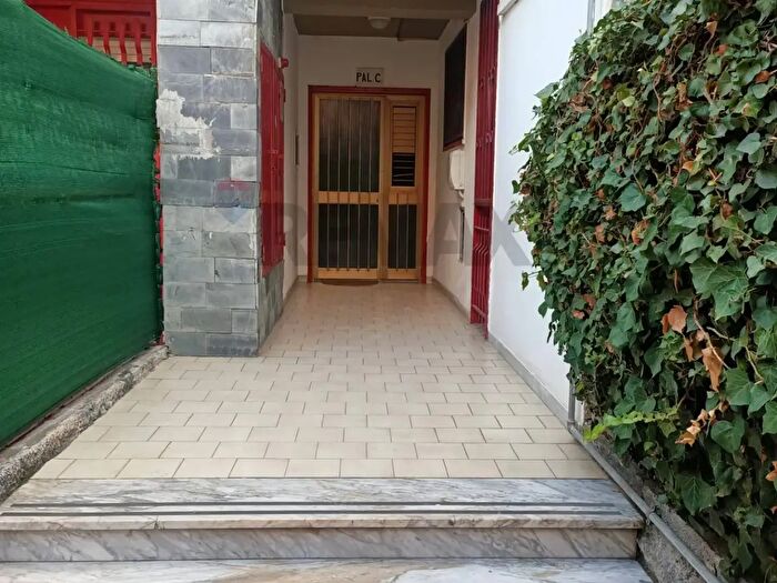 Appartamento con 5 locali in vendita in Via San Gregorio, Aci Castello