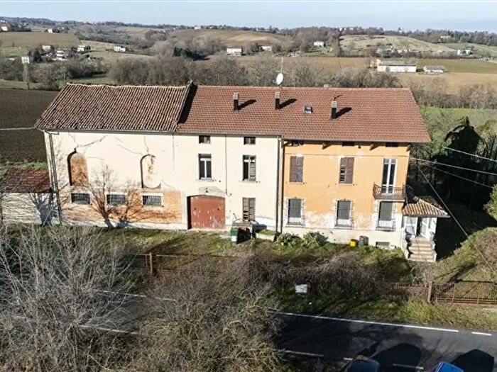 Casa con 10 locali in vendita in Strada di Cogolonchio, Fidenza