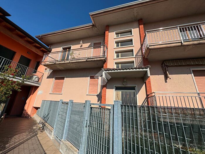 Appartamento trilocale in vendita in Via Isarco, Sona