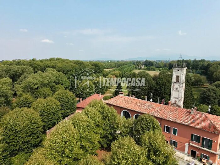 Appartamento trilocale in vendita in Vicolo San Pietro, Vaprio D'Adda