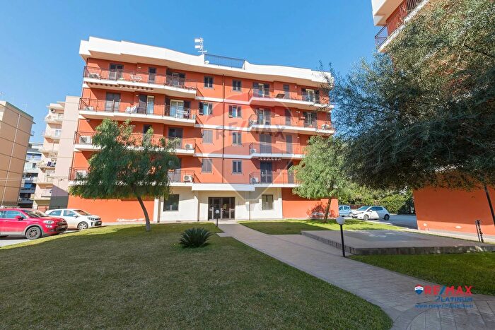 Appartamento con 5 locali in vendita in Via Palazzolo, Siracusa