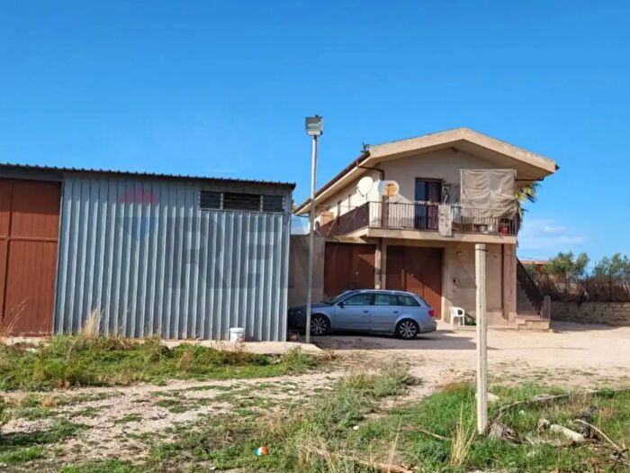 Appartamento con 6 locali in vendita in Località Berdia Vecchia Snc, Vittoria