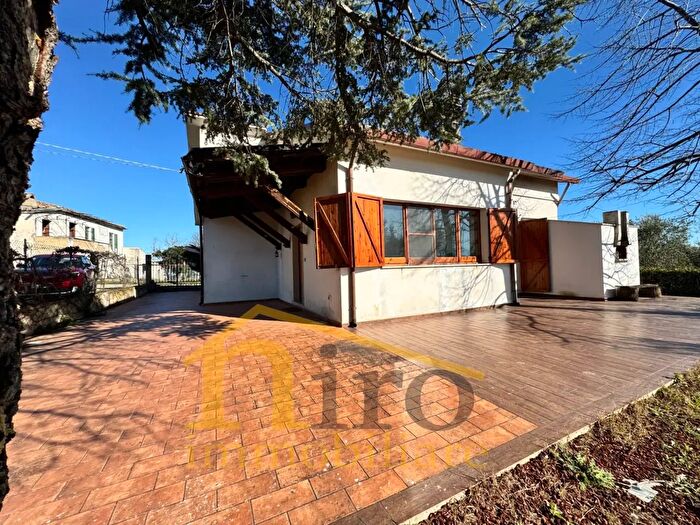 Casa trilocale in vendita in Contrada Senarica, Moscufo