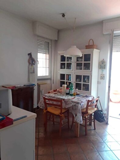 Appartamento con 6 locali in vendita in Via Werther Muttini, Carrara