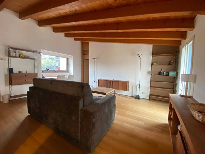 Appartamento bilocale in affitto in Via Broletto, Duomo, Milano