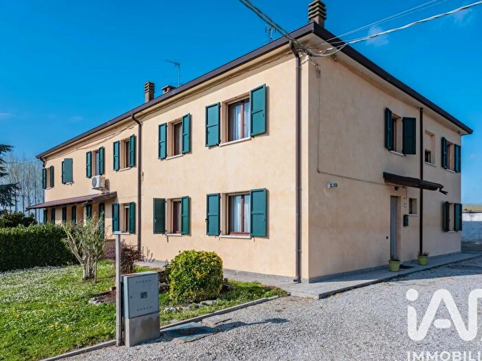 Casa con 7 locali in vendita in Via delle Anime, Argenta