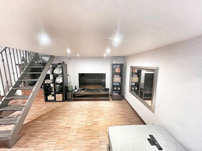 Appartamento bilocale in affitto in Via Emilio De Marchi, Maggiolina, Milano