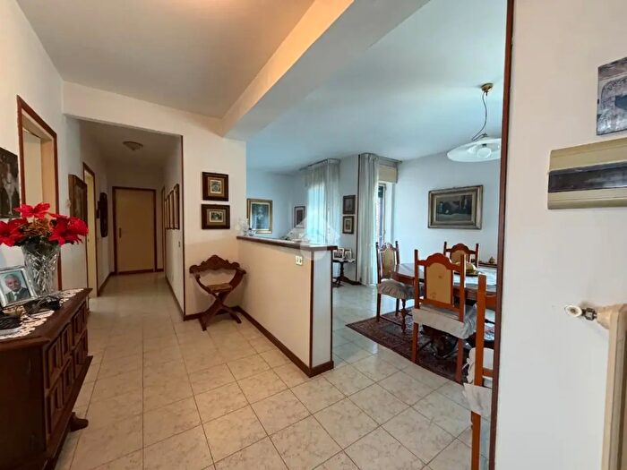 Appartamento trilocale in vendita in Via Giacomo Puccini, Verolanuova