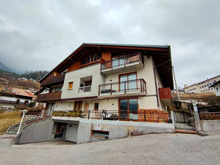 Appartamento trilocale in vendita in Via Monsignore Masi Domegge di Cadore, Domegge Di Cadore