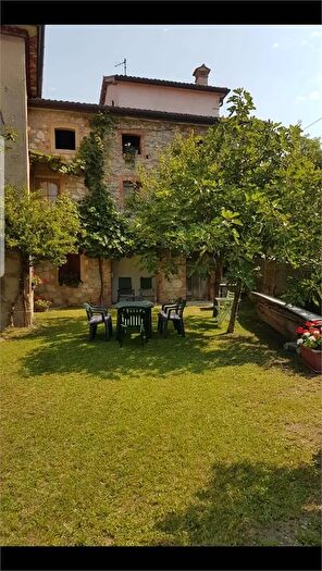 Casa con 8 locali in vendita in Tarzo Colmaggiore Via Fontane, Montebelluna