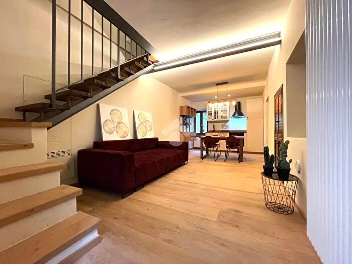 Casa bilocale in affitto in Via Castello, Padenghe Sul Garda