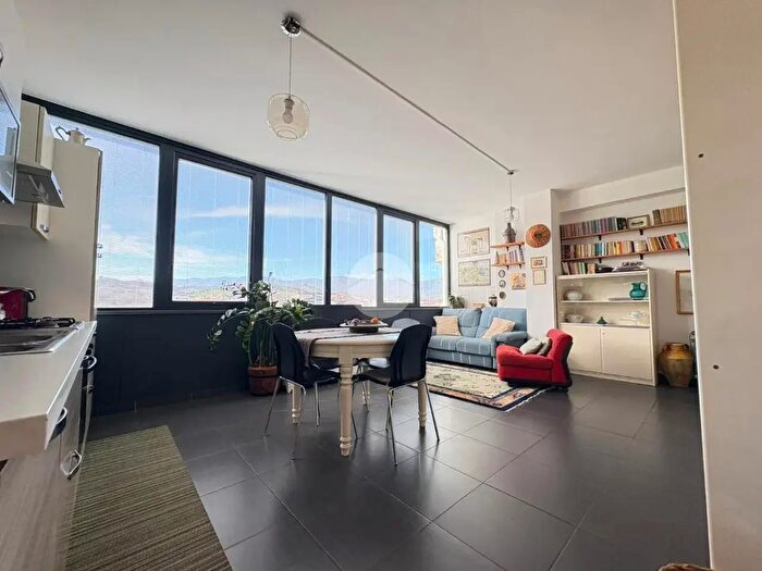 Appartamento trilocale in vendita in Corso Italia, Montalto Uffugo