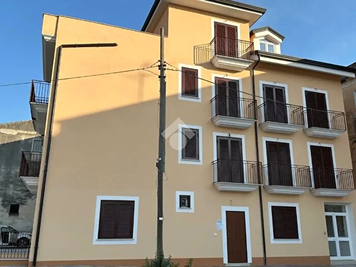 Appartamento trilocale in vendita in Via Madonna dei Leoni, Capua