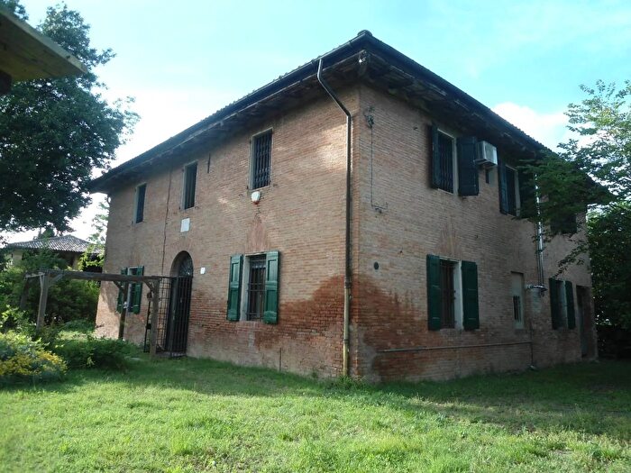 Casa con 6 locali in affitto in Via San Martino Monte San Pietro Bologna, Monte San Pietro