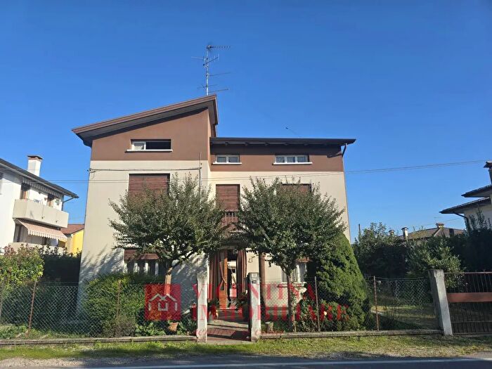 Casa quadrilocale in vendita in Via Carlo Alberto, Grantorto