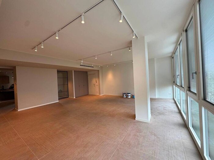Appartamento con 5 locali in affitto in Via Andrea Massena, Sempione, Milano