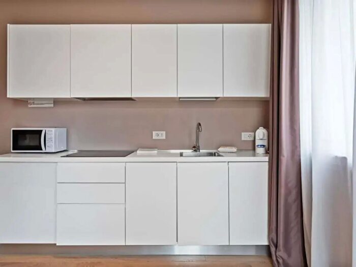 Appartamento monolocale in affitto in Via Tezzone, Treviso
