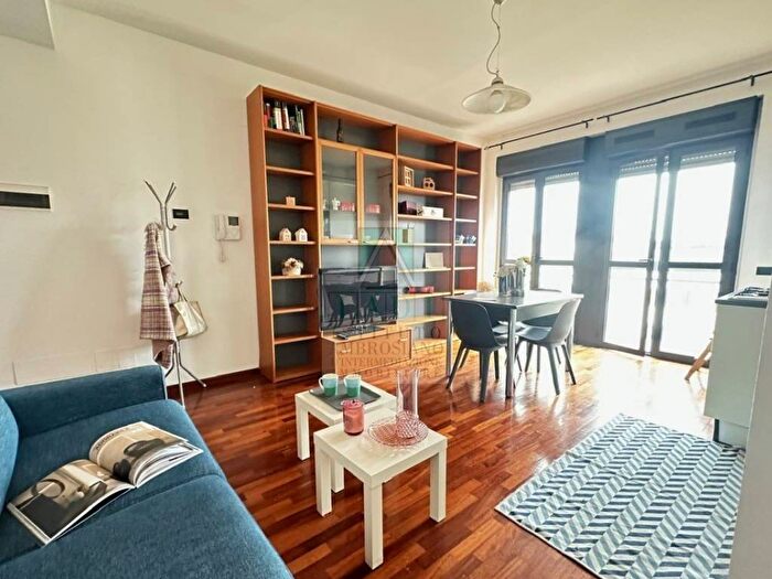 Appartamento bilocale in affitto in Via Adige, Porta Romana Medaglie dOro, Milano