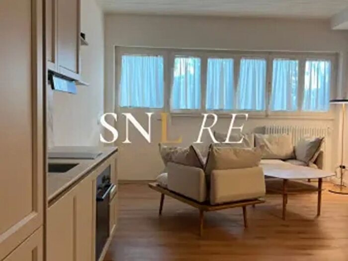 Appartamento con 5 locali in vendita in Via Padre Ignazio da Carrara, Forte Dei Marmi