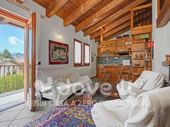 Appartamento quadrilocale in vendita in Viale delle Grigne, Cassina Valsassina