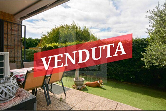 Appartamento bilocale in vendita in Via Giuseppe Verdi, Caronno Pertusella