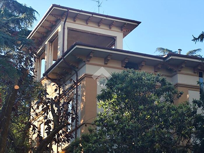 Appartamento con 5 locali in vendita in Via Fabio Filzi, Foligno