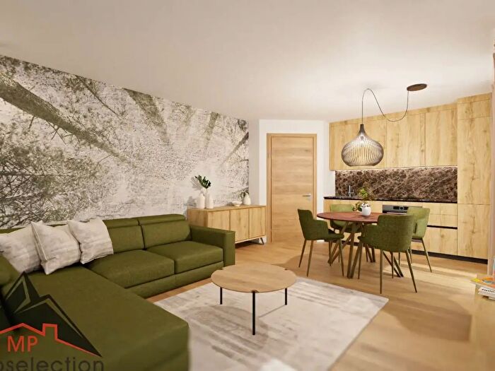 Appartamento trilocale in vendita in Via Falzes, Falzes