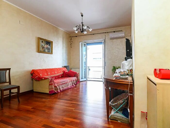 Appartamento trilocale in vendita in Via delle Acacie, Roma