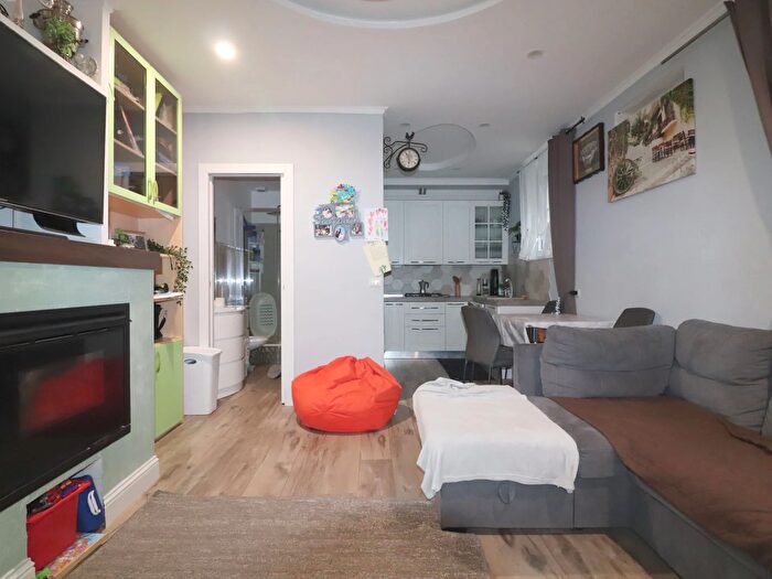 Casa trilocale in vendita in Siena in Periferia Ovest Pescaia, Siena