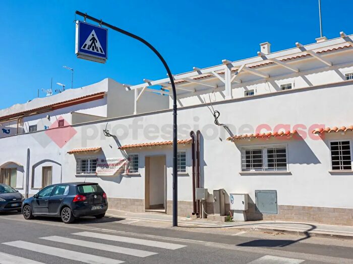 Appartamento trilocale in vendita in Lungomare degli Ardeatini, Ardea