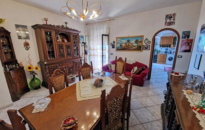 Appartamento trilocale in vendita in Giarre