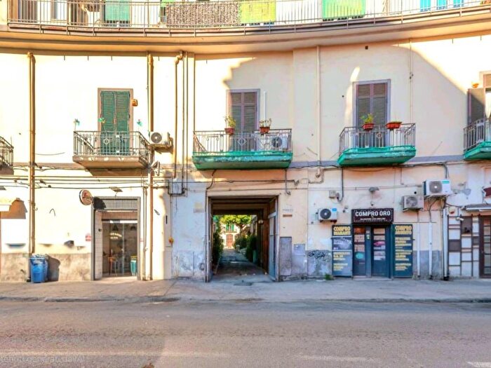 Appartamento quadrilocale in affitto in Via Alessandro Manzoni, Vomero, Napoli