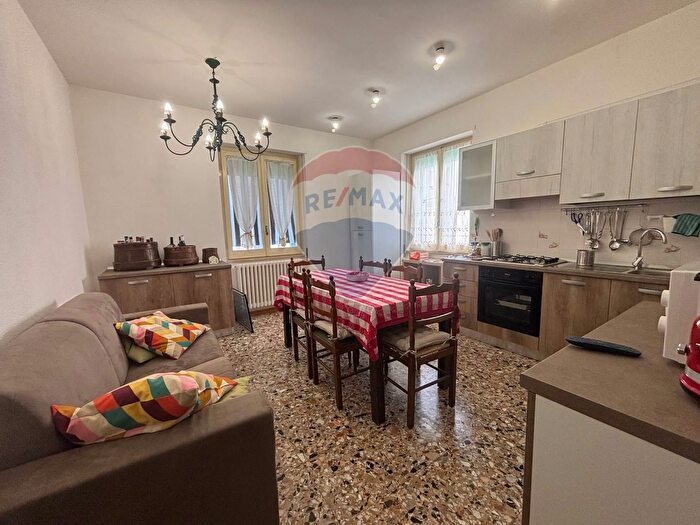 Casa con 5 locali in vendita in Via Concezione, Castel Frentano