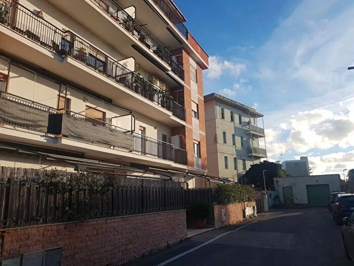 Appartamento con 5 locali in vendita in Via Candido De Angelis, Anzio