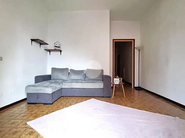 Appartamento trilocale in vendita in Strada Bobbio, Voghera