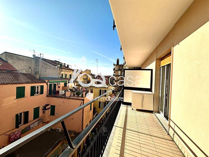 Appartamento bilocale in affitto in Via Stella, Centro, Loano