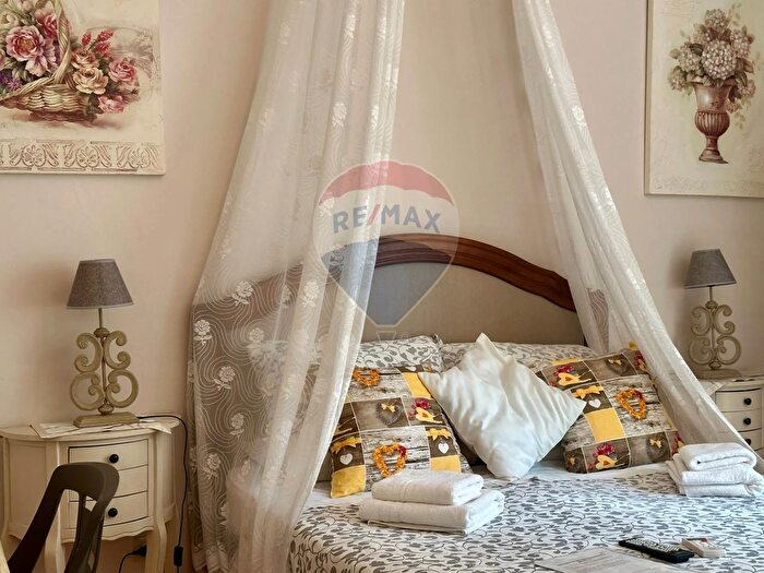 Casa bilocale in vendita in Via Santa Sofia, Modica