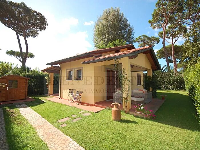 Casa con 5 locali in vendita in Via Luigi Boccherini, Pietrasanta