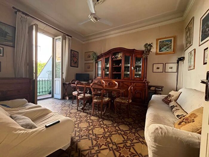 Appartamento quadrilocale in vendita in Via Villari, Firenze