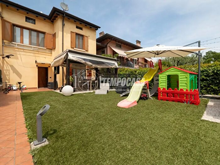 Appartamento trilocale in vendita in Via XXIV Maggio, Seriate