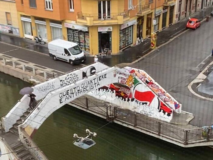 Appartamento trilocale in affitto in Via Giuseppe Lagrange, Ascanio Sforza, Milano