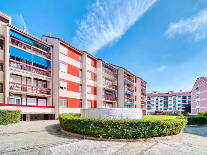 Appartamento trilocale in vendita in Via Colombo, Piossasco