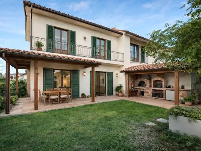 Casa con 5 locali in vendita in Borgata Rolandi, Monta