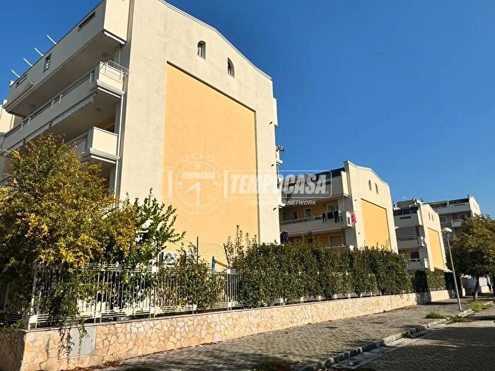 Appartamento quadrilocale in vendita in Via Don Francesco Corrado, Lusciano