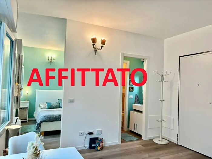 Appartamento monolocale in affitto in Via Teramo, Milano